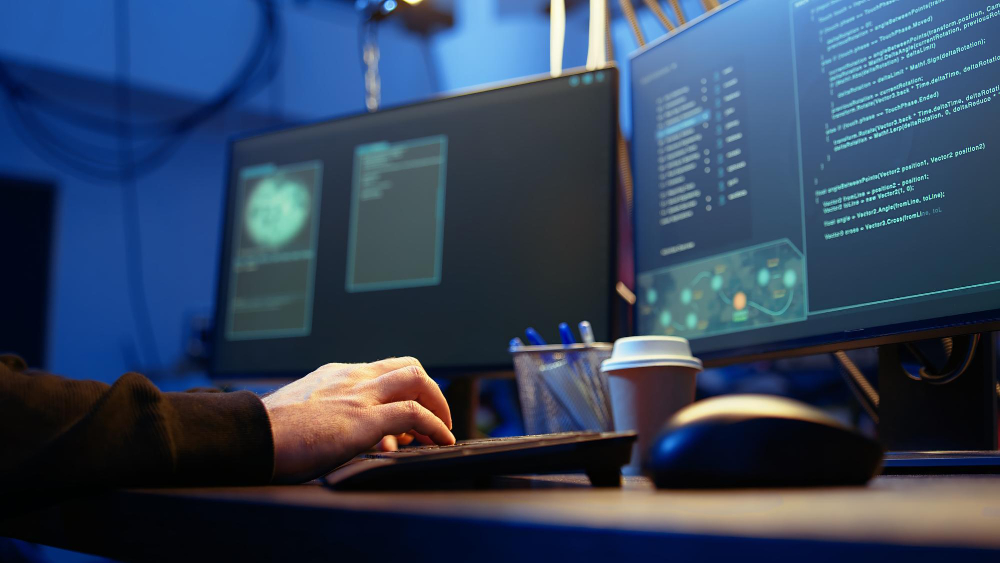 Do monitoramento à ação: como funciona um SOC proativo